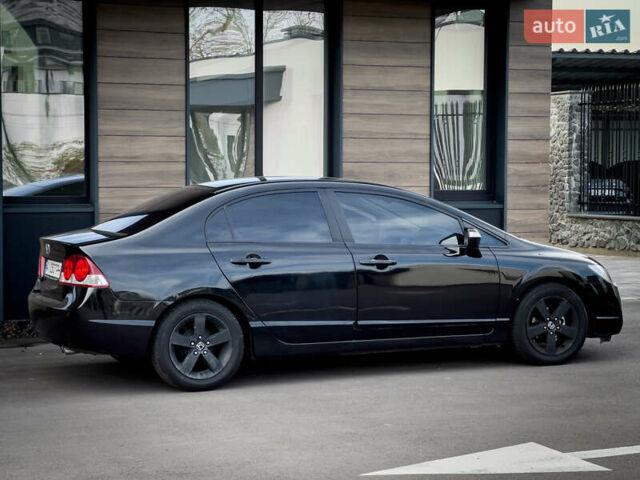 Чорний Хонда Сівік, об'ємом двигуна 1.8 л та пробігом 199 тис. км за 6300 $, фото 4 на Automoto.ua