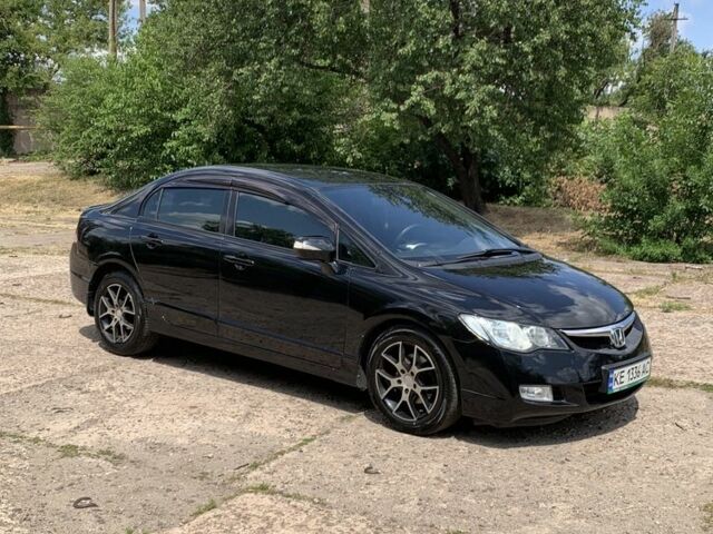 Черный Хонда Цивик, объемом двигателя 1.8 л и пробегом 252 тыс. км за 6300 $, фото 1 на Automoto.ua