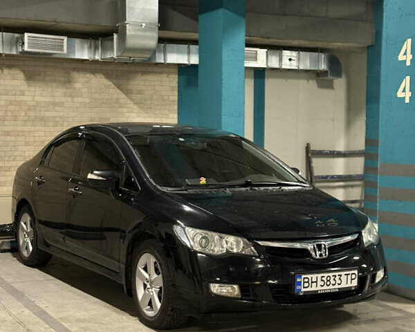 Черный Хонда Цивик, объемом двигателя 1.8 л и пробегом 245 тыс. км за 6800 $, фото 7 на Automoto.ua