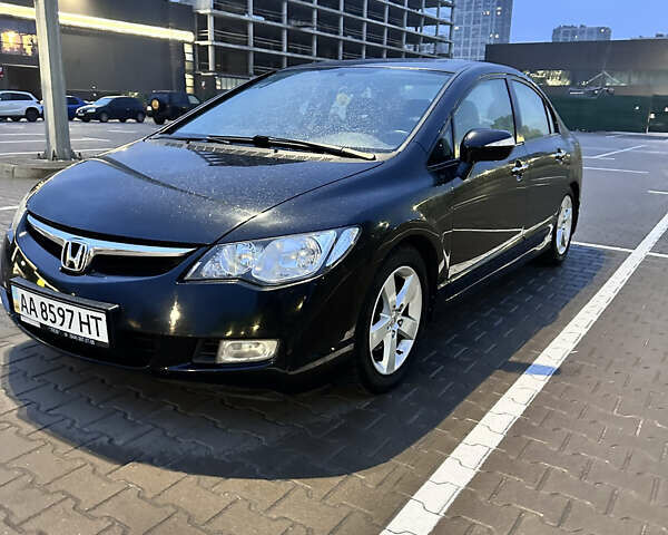 Черный Хонда Цивик, объемом двигателя 1.8 л и пробегом 147 тыс. км за 8500 $, фото 1 на Automoto.ua