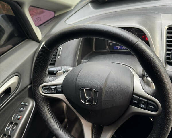 Черный Хонда Цивик, объемом двигателя 1.8 л и пробегом 176 тыс. км за 7300 $, фото 10 на Automoto.ua