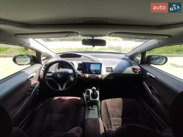 Черный Хонда Цивик, объемом двигателя 1.8 л и пробегом 239 тыс. км за 5500 $, фото 14 на Automoto.ua