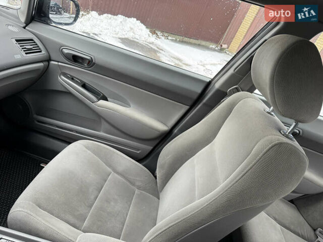 Чорний Хонда Сівік, об'ємом двигуна 1.8 л та пробігом 302 тис. км за 6800 $, фото 18 на Automoto.ua