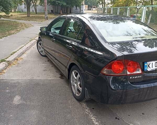 Черный Хонда Цивик, объемом двигателя 1.8 л и пробегом 293 тыс. км за 6100 $, фото 7 на Automoto.ua