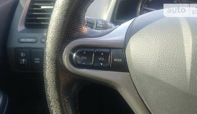 Чорний Хонда Сівік, об'ємом двигуна 1.8 л та пробігом 277 тис. км за 6500 $, фото 7 на Automoto.ua