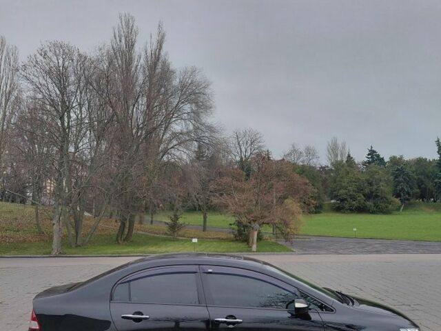 Черный Хонда Цивик, объемом двигателя 1.8 л и пробегом 212 тыс. км за 6900 $, фото 3 на Automoto.ua