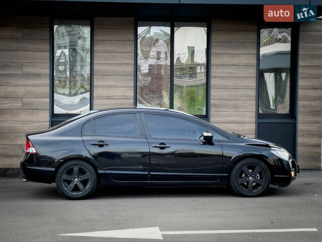 Чорний Хонда Сівік, об'ємом двигуна 1.8 л та пробігом 199 тис. км за 6300 $, фото 3 на Automoto.ua