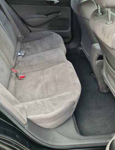 Черный Хонда Цивик, объемом двигателя 1.3 л и пробегом 197 тыс. км за 6600 $, фото 21 на Automoto.ua