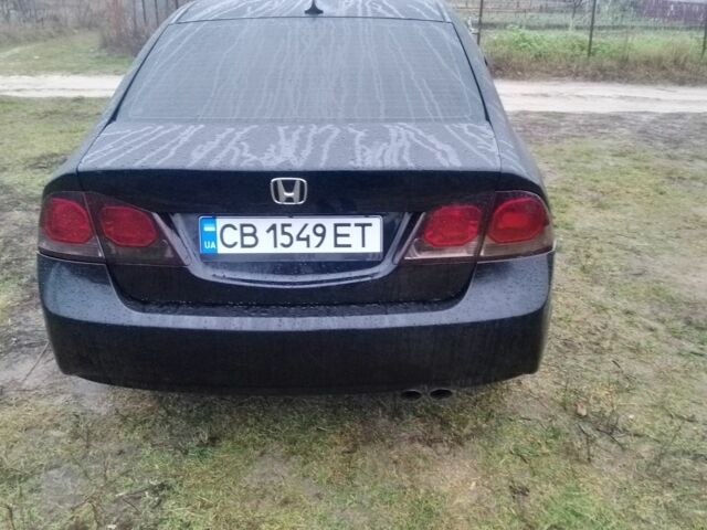 Черный Хонда Цивик, объемом двигателя 1.8 л и пробегом 230 тыс. км за 4600 $, фото 6 на Automoto.ua