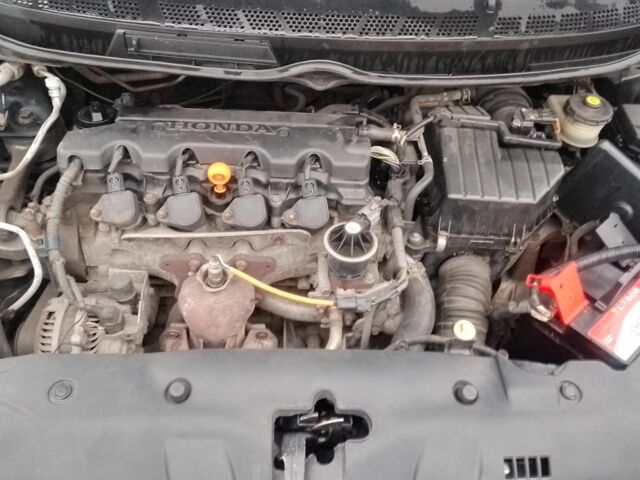 Черный Хонда Цивик, объемом двигателя 1.8 л и пробегом 230 тыс. км за 4600 $, фото 7 на Automoto.ua