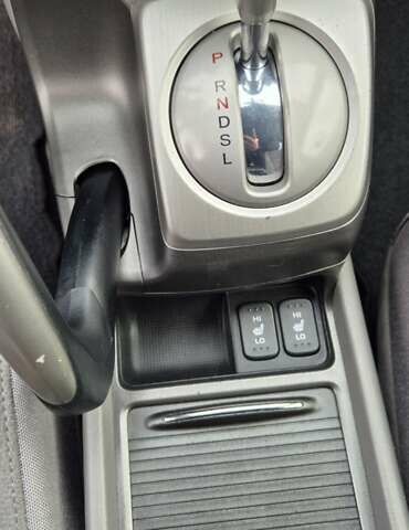 Черный Хонда Цивик, объемом двигателя 1.3 л и пробегом 197 тыс. км за 6600 $, фото 27 на Automoto.ua