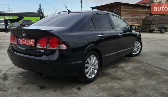 Черный Хонда Цивик, объемом двигателя 1.3 л и пробегом 197 тыс. км за 6600 $, фото 16 на Automoto.ua