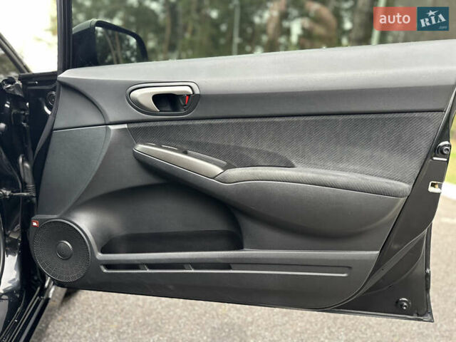 Чорний Хонда Сівік, об'ємом двигуна 1.3 л та пробігом 240 тис. км за 7300 $, фото 35 на Automoto.ua