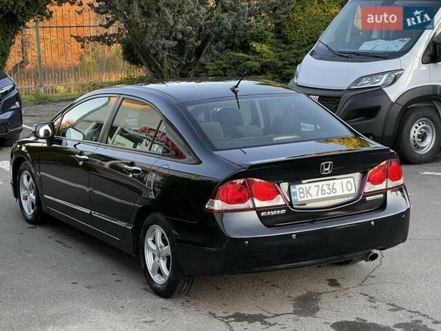 Черный Хонда Цивик, объемом двигателя 1.3 л и пробегом 297 тыс. км за 7999 $, фото 16 на Automoto.ua