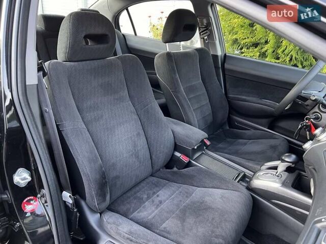 Черный Хонда Цивик, объемом двигателя 1.3 л и пробегом 297 тыс. км за 7999 $, фото 39 на Automoto.ua