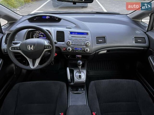 Черный Хонда Цивик, объемом двигателя 1.3 л и пробегом 297 тыс. км за 7999 $, фото 32 на Automoto.ua