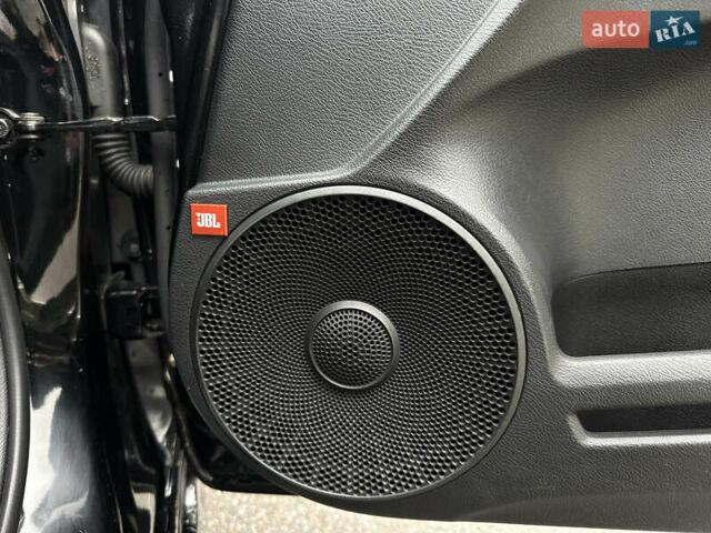 Чорний Хонда Сівік, об'ємом двигуна 1.3 л та пробігом 240 тис. км за 7300 $, фото 36 на Automoto.ua