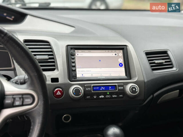 Чорний Хонда Сівік, об'ємом двигуна 1.3 л та пробігом 240 тис. км за 7300 $, фото 32 на Automoto.ua