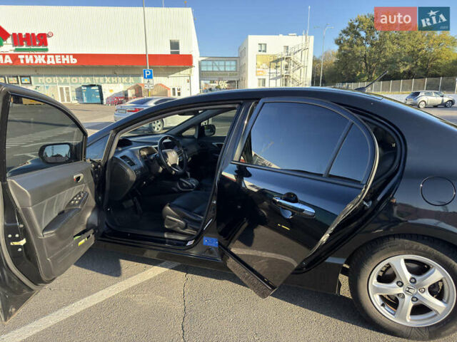 Черный Хонда Цивик, объемом двигателя 1.34 л и пробегом 160 тыс. км за 7800 $, фото 19 на Automoto.ua