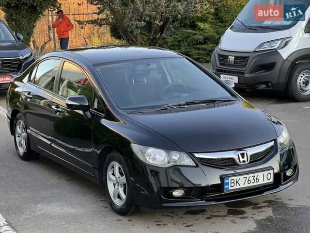 Черный Хонда Цивик, объемом двигателя 1.3 л и пробегом 297 тыс. км за 7999 $, фото 7 на Automoto.ua