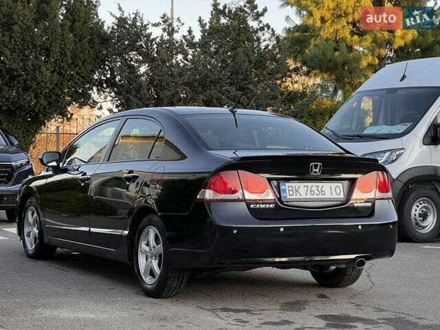 Черный Хонда Цивик, объемом двигателя 1.3 л и пробегом 297 тыс. км за 7999 $, фото 15 на Automoto.ua