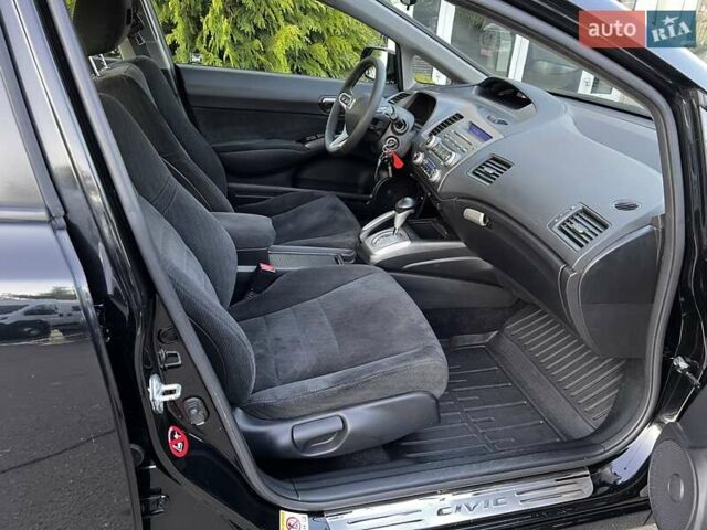 Черный Хонда Цивик, объемом двигателя 1.3 л и пробегом 297 тыс. км за 7999 $, фото 36 на Automoto.ua