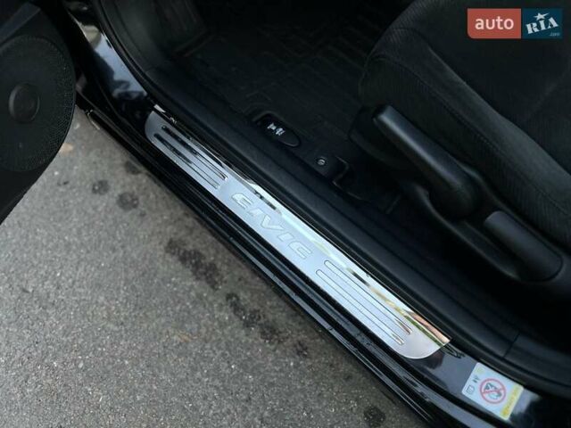 Черный Хонда Цивик, объемом двигателя 1.3 л и пробегом 297 тыс. км за 7999 $, фото 44 на Automoto.ua