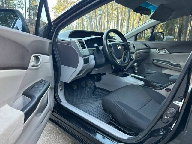 Черный Хонда Цивик, объемом двигателя 1.8 л и пробегом 217 тыс. км за 6500 $, фото 17 на Automoto.ua