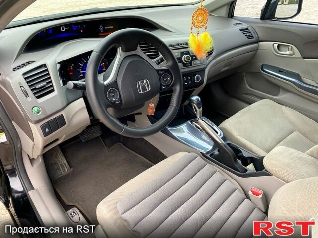 Черный Хонда Цивик, объемом двигателя 1.8 л и пробегом 230 тыс. км за 7700 $, фото 2 на Automoto.ua