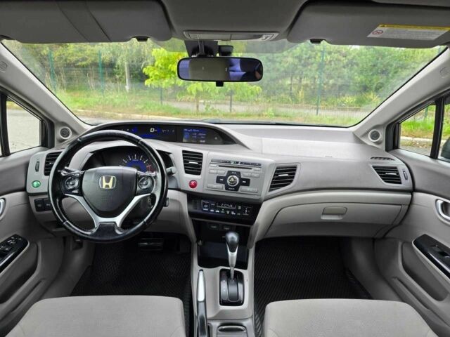 Хонда Цивик 2012 в Хмельницком на Automoto.ua Черный Хонда Цивик, объемом двигателя 1.8 л и пробегом 172 тыс. км за 9999 $, фото 7 на Automoto.ua
