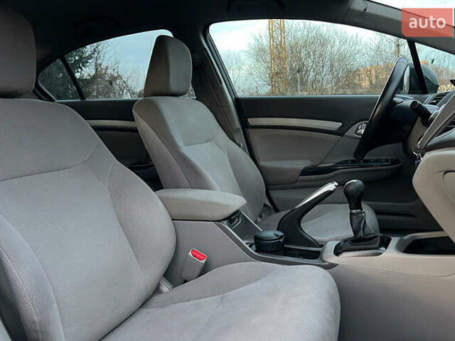 Черный Хонда Цивик, объемом двигателя 1.8 л и пробегом 234 тыс. км за 7800 $, фото 19 на Automoto.ua