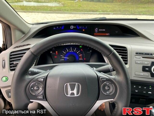 Черный Хонда Цивик, объемом двигателя 1.8 л и пробегом 230 тыс. км за 7700 $, фото 4 на Automoto.ua