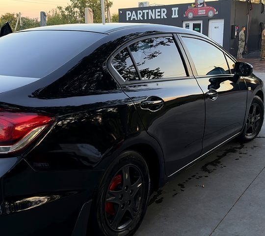 Хонда Цивик 2015 в Днепре (Днепропетровске) на Automoto.ua Черный Хонда Цивик, объемом двигателя 1.8 л и пробегом 245 тыс. км за 9500 $, фото 2 на Automoto.ua