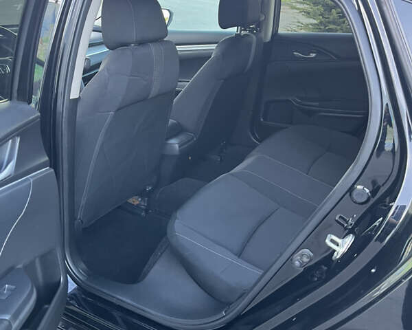 Черный Хонда Цивик, объемом двигателя 2 л и пробегом 129 тыс. км за 12300 $, фото 11 на Automoto.ua