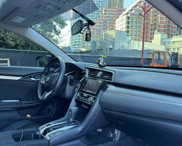 Черный Хонда Цивик, объемом двигателя 2 л и пробегом 116 тыс. км за 13500 $, фото 9 на Automoto.ua