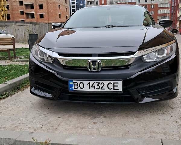 Черный Хонда Цивик, объемом двигателя 2 л и пробегом 107 тыс. км за 13500 $, фото 1 на Automoto.ua