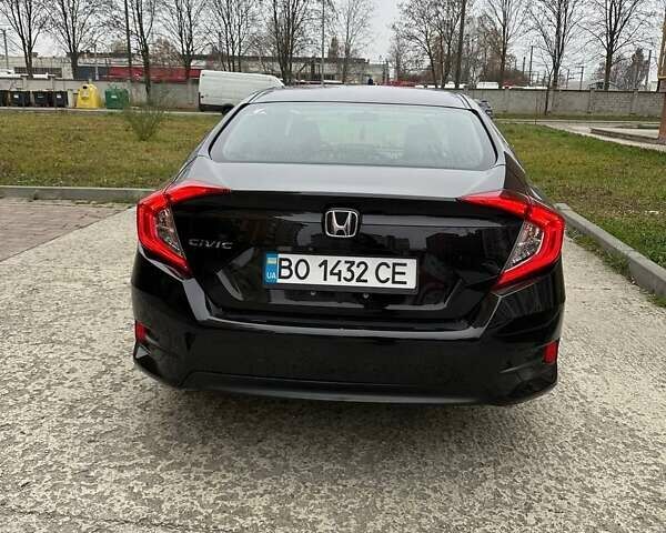 Черный Хонда Цивик, объемом двигателя 2 л и пробегом 107 тыс. км за 13500 $, фото 7 на Automoto.ua
