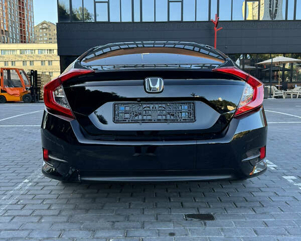 Черный Хонда Цивик, объемом двигателя 2 л и пробегом 116 тыс. км за 13500 $, фото 3 на Automoto.ua