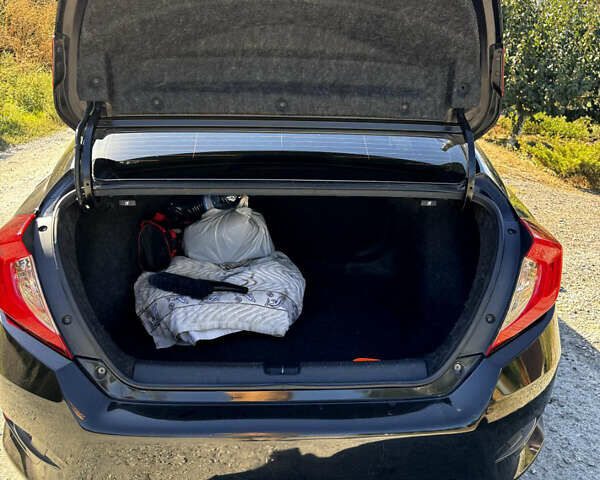 Чорний Хонда Сівік, об'ємом двигуна 2 л та пробігом 193 тис. км за 12300 $, фото 9 на Automoto.ua