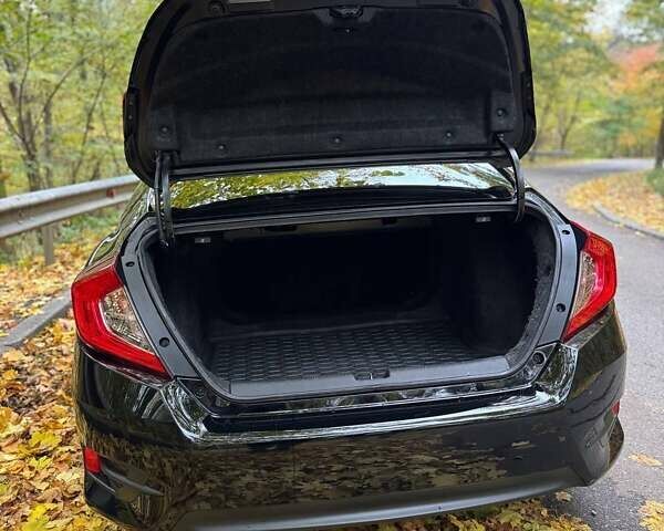 Черный Хонда Цивик, объемом двигателя 1.5 л и пробегом 133 тыс. км за 15500 $, фото 17 на Automoto.ua