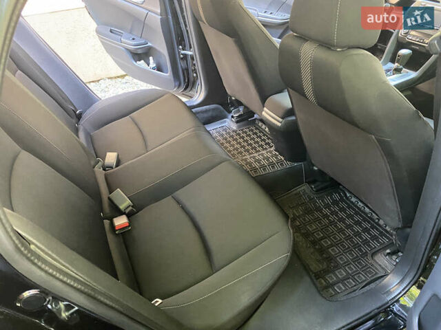 Чорний Хонда Сівік, об'ємом двигуна 2 л та пробігом 75 тис. км за 16000 $, фото 6 на Automoto.ua