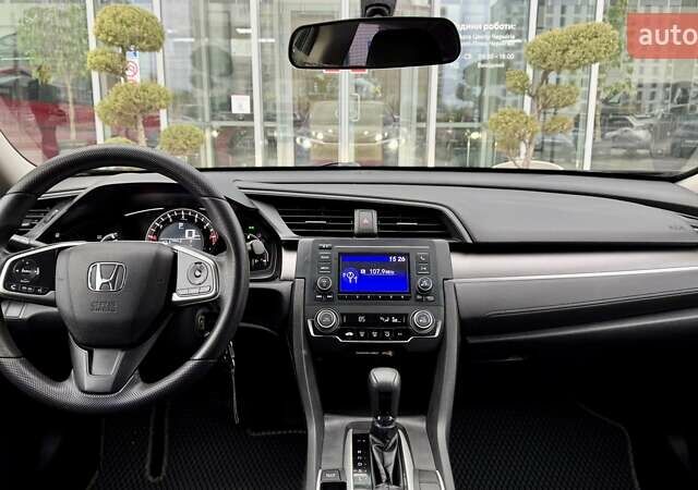 Черный Хонда Цивик, объемом двигателя 2 л и пробегом 153 тыс. км за 12491 $, фото 21 на Automoto.ua