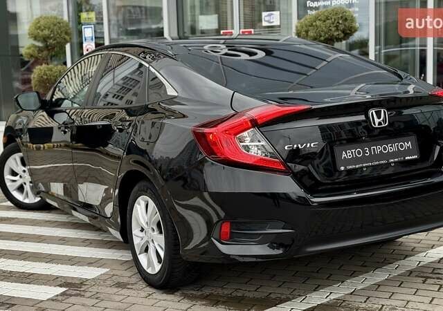 Черный Хонда Цивик, объемом двигателя 2 л и пробегом 153 тыс. км за 12491 $, фото 4 на Automoto.ua