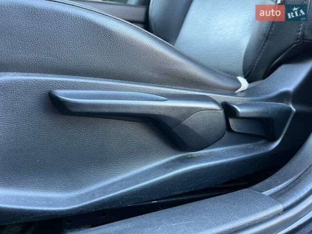 Черный Хонда Цивик, объемом двигателя 2 л и пробегом 150 тыс. км за 12490 $, фото 17 на Automoto.ua