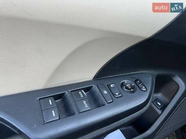 Черный Хонда Цивик, объемом двигателя 2 л и пробегом 150 тыс. км за 11990 $, фото 15 на Automoto.ua