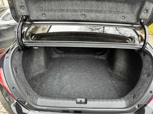 Черный Хонда Цивик, объемом двигателя 2 л и пробегом 140 тыс. км за 14000 $, фото 4 на Automoto.ua