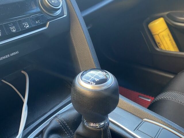 Черный Хонда Цивик, объемом двигателя 2 л и пробегом 85 тыс. км за 12500 $, фото 5 на Automoto.ua