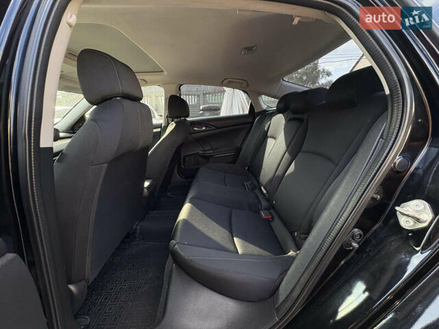 Черный Хонда Цивик, объемом двигателя 1.5 л и пробегом 170 тыс. км за 12500 $, фото 10 на Automoto.ua