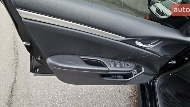 Чорний Хонда Сівік, об'ємом двигуна 2 л та пробігом 81 тис. км за 14500 $, фото 19 на Automoto.ua