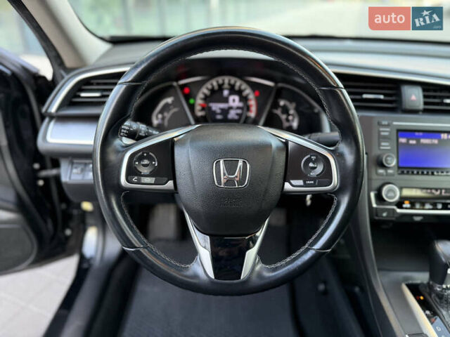Черный Хонда Цивик, объемом двигателя 1.6 л и пробегом 56 тыс. км за 13500 $, фото 27 на Automoto.ua